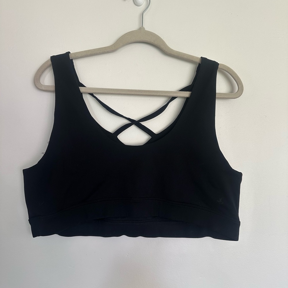 Black Strappy Back Sports Bra - Women's Supportive Activewear